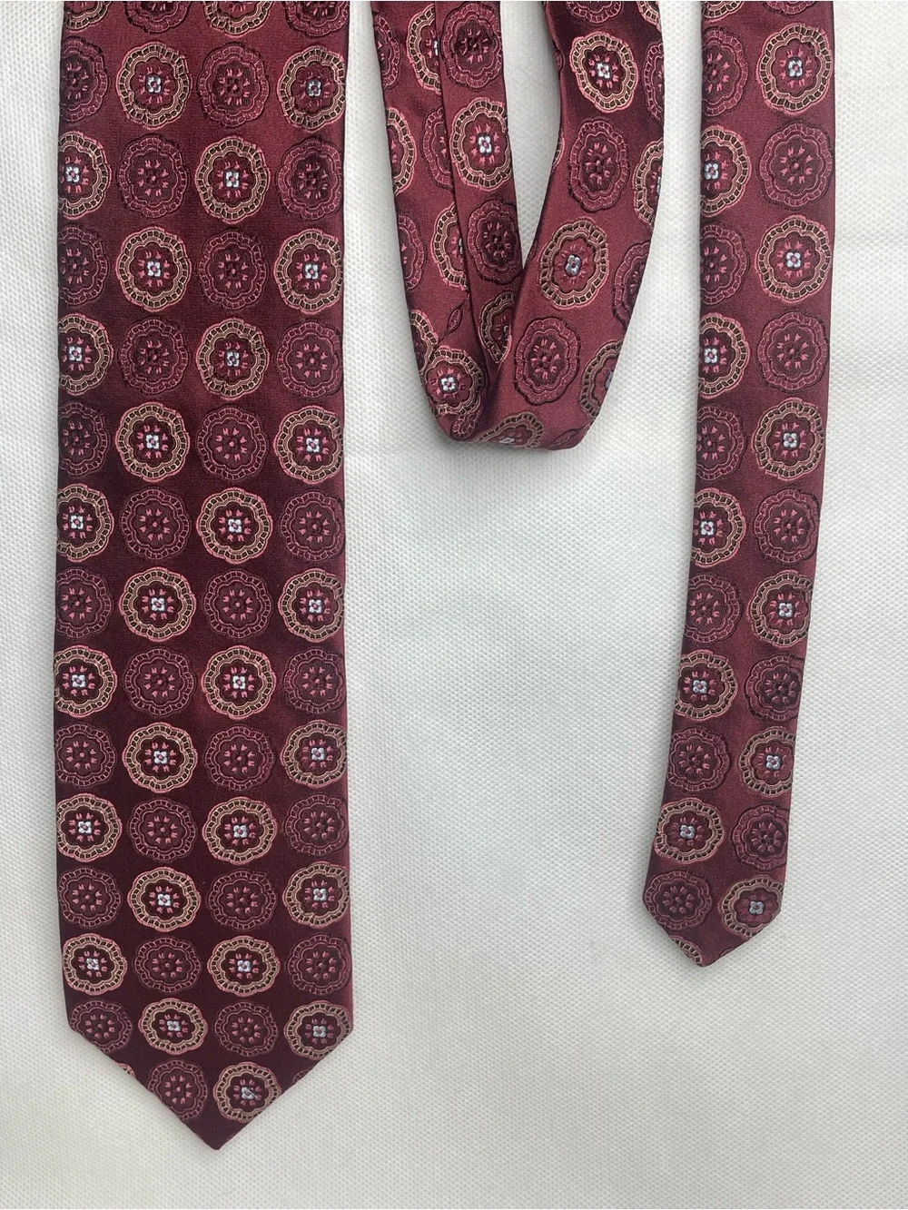 John W Nordstrom Designer Silk Necktie Burgundy Embroidered Medallions Tie USA